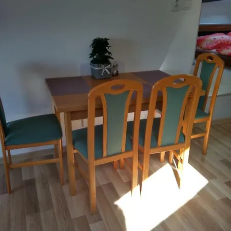 U Elektrárny 760 Apartmán *